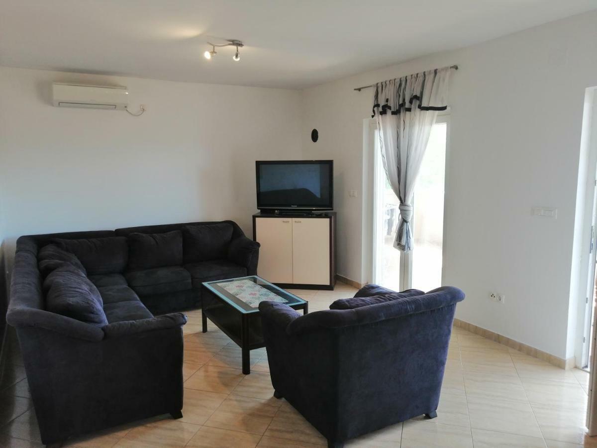Apartman Rosanda Posedarje Esterno foto
